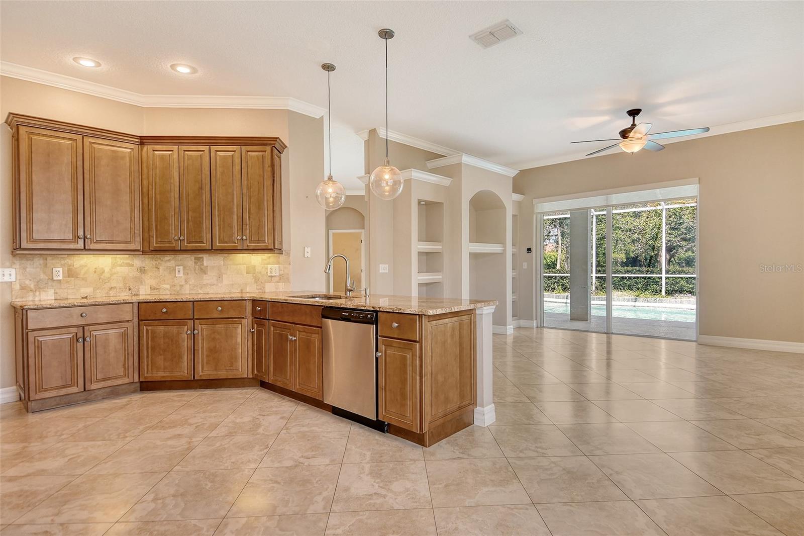 WELLINGTON CHASE - Residential Lease