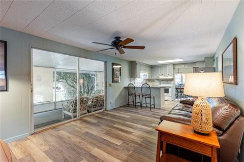 Tiny photo for 1136 Rue De Dore, Tavares, FL 32778 (MLS # G5114447)