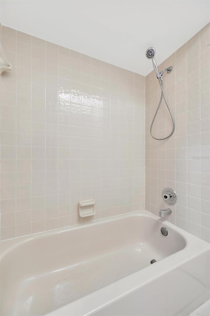 PALMA SOLA HARBOUR SEC 5 - Residential