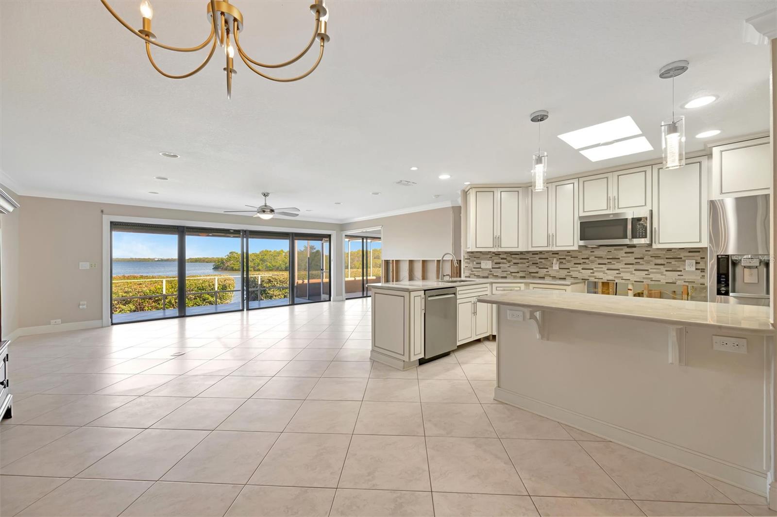 PALMA SOLA HARBOUR SEC 5 - Residential