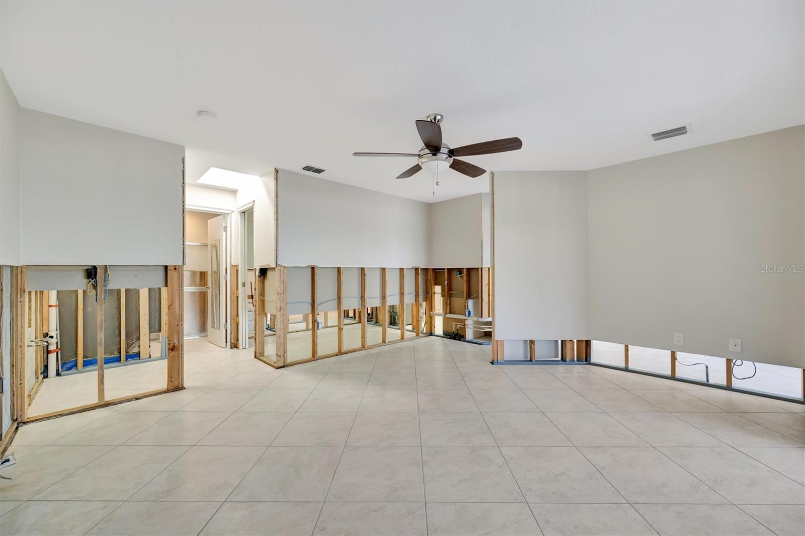 PALMA SOLA HARBOUR SEC 5 - Residential