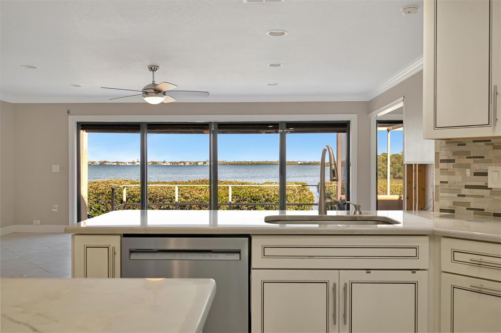 PALMA SOLA HARBOUR SEC 5 - Residential