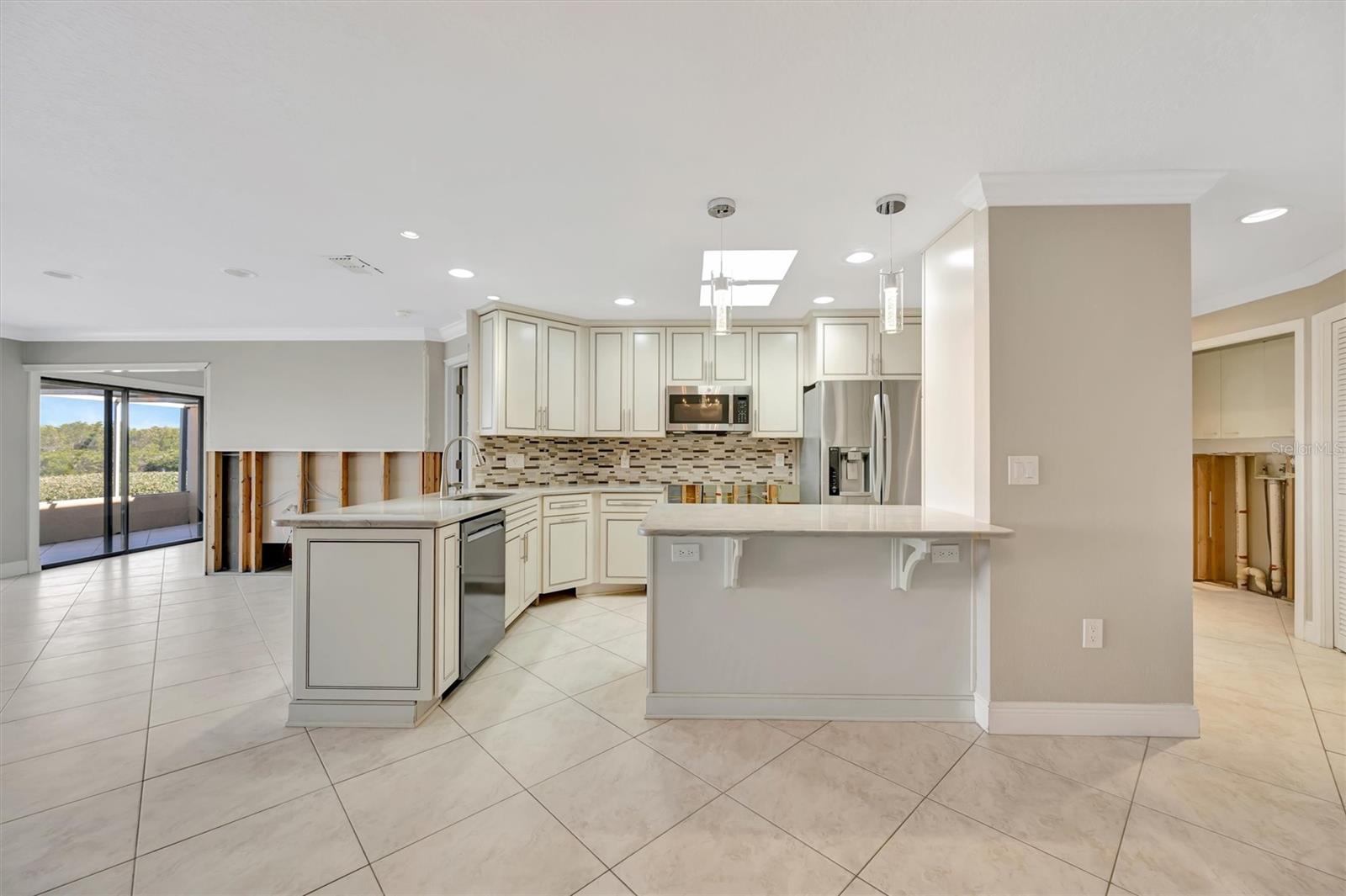 PALMA SOLA HARBOUR SEC 5 - Residential