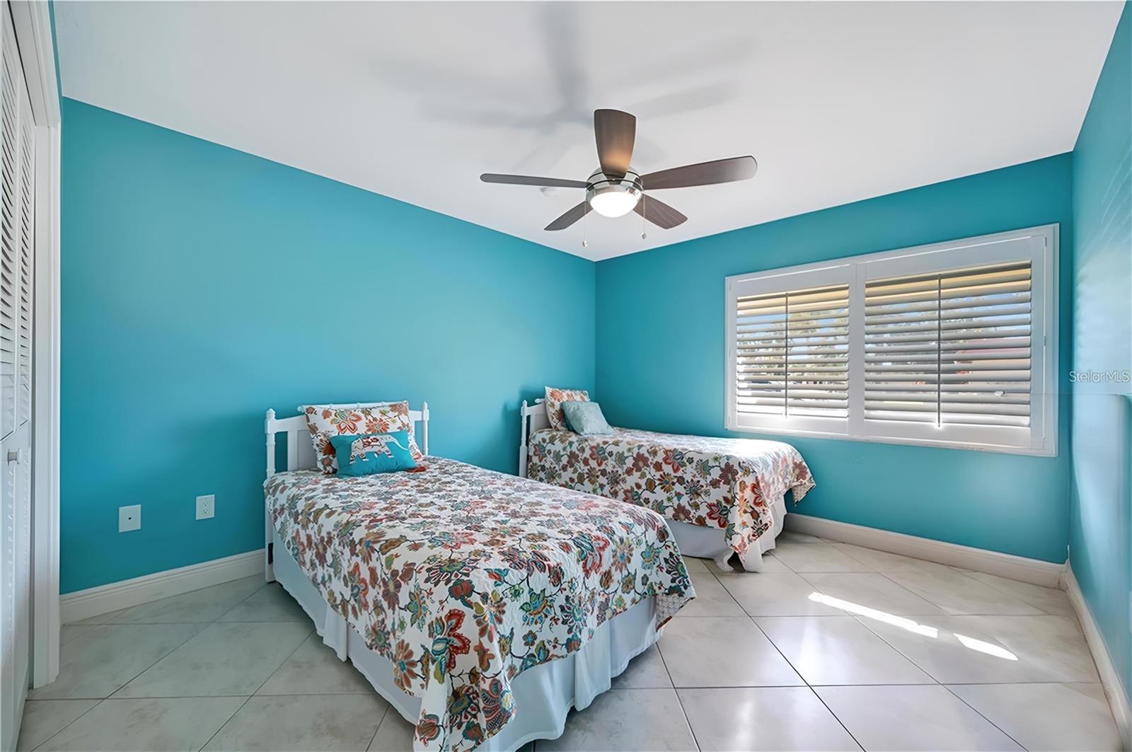 PALMA SOLA HARBOUR SEC 5 - Residential