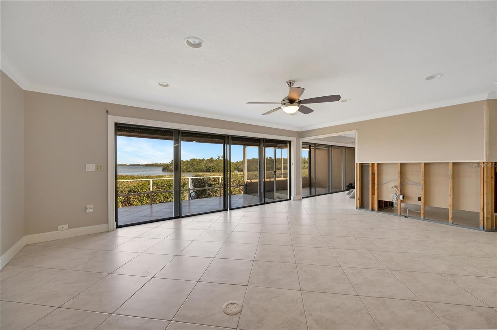 PALMA SOLA HARBOUR SEC 5 - Residential