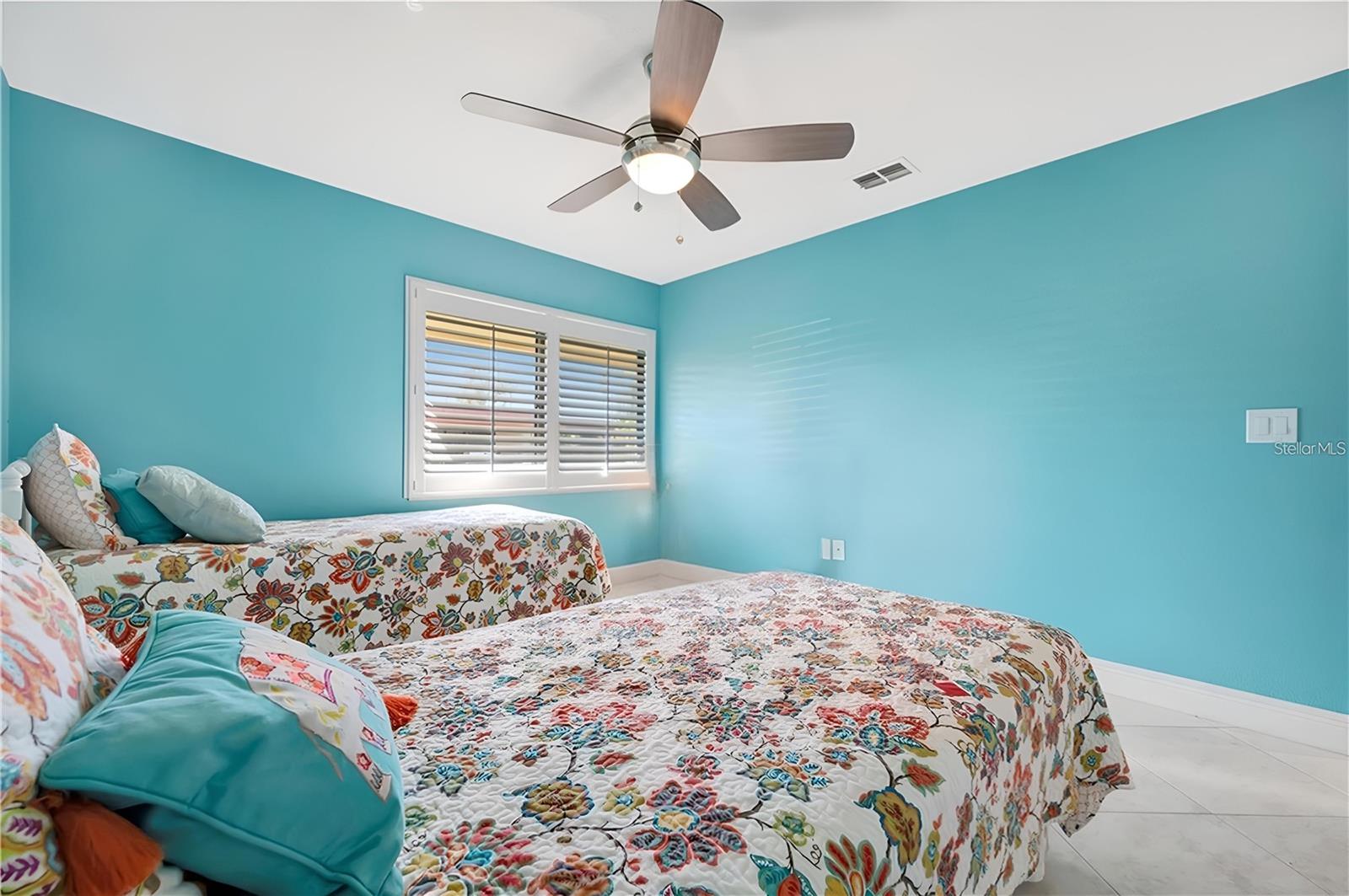 PALMA SOLA HARBOUR SEC 5 - Residential