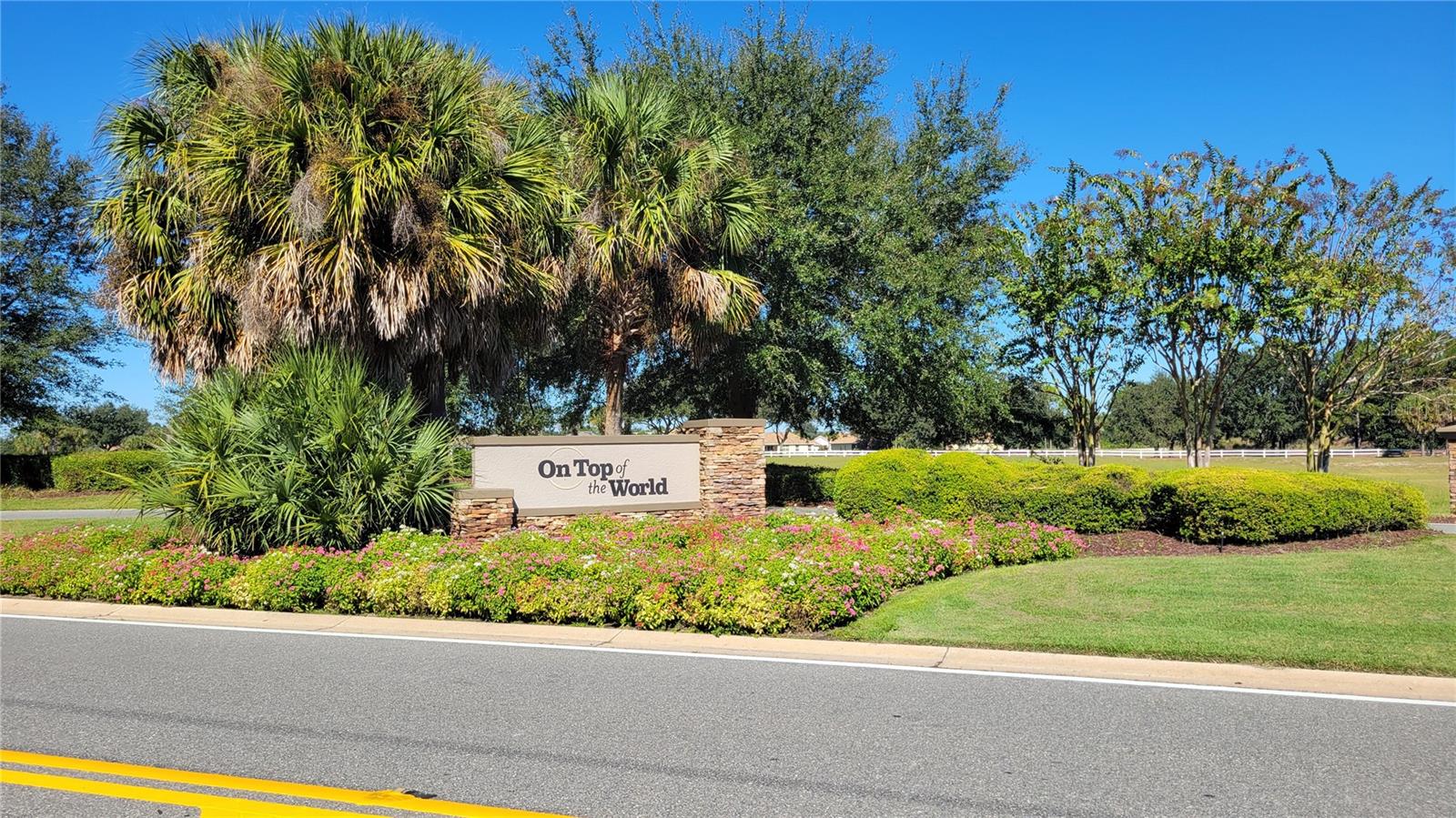 CIRCLE SQUARE WOODS - Residential