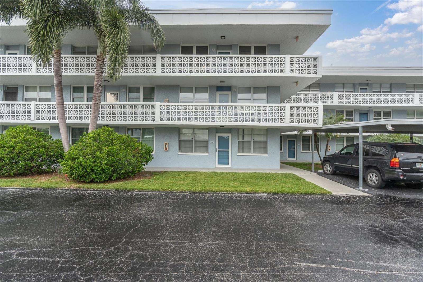 4715 BAY STREET NE 330