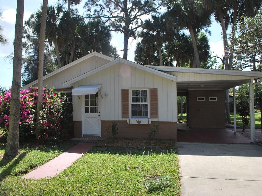 CLEAN AND CUTE HOME WITH FRESH PAINT INSIDE AND OUTSIDE. NEW ROOF IN 2019- NEW VINYL PLANK FLOORING. THIS IS A GREAT OPPORTUNITY TO STOP PAYING RENT AND OWN. LOTS OF OLDER CHARM SITTING ON A GOOD SIZE LOT WITH EASY ACCESS TO SHOPPING, SCHOOL AND PARKS. ;Water: City