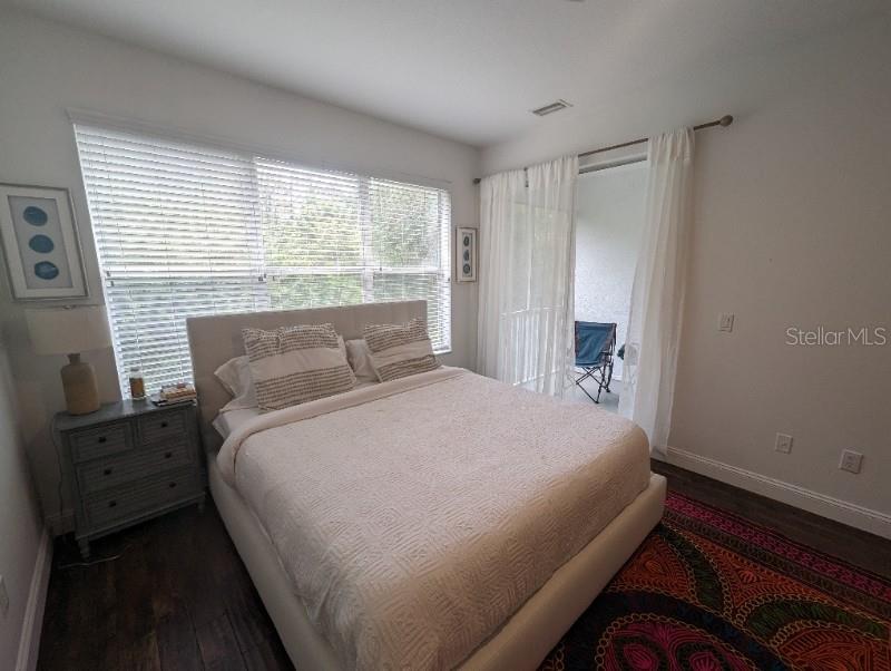 HUNTINGTON RIDGE TWNHMS - Residential Lease