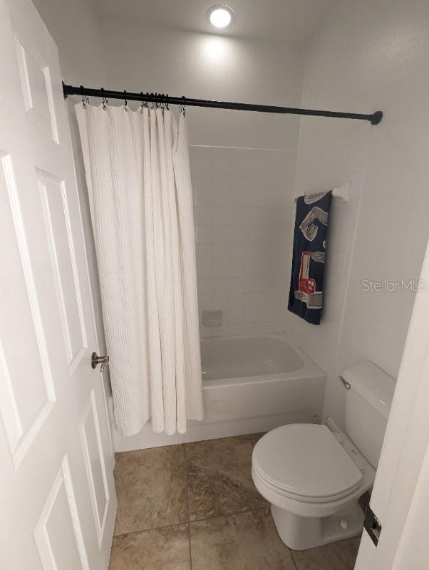 HUNTINGTON RIDGE TWNHMS - Residential Lease