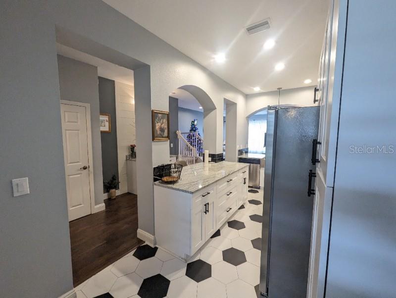 HUNTINGTON RIDGE TWNHMS - Residential Lease