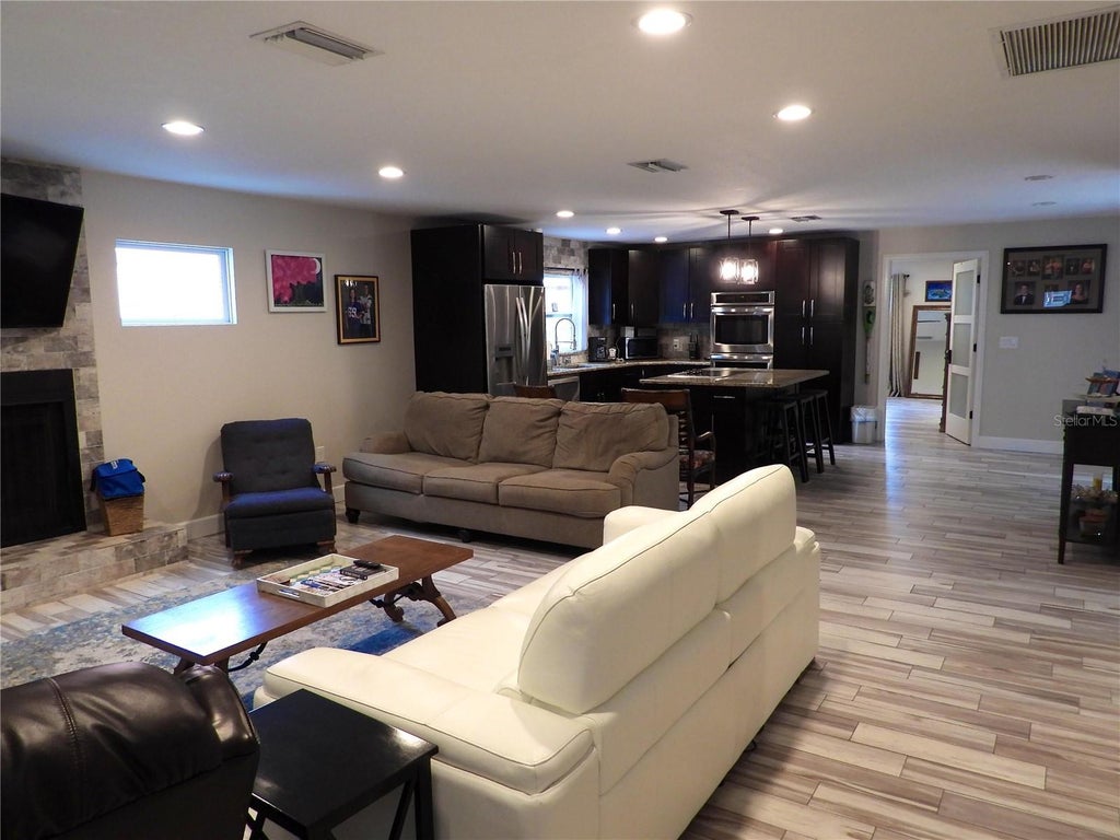 Photo of 7800 Country Club Road N, St Petersburg, FL 33710 (MLS # O6439830)