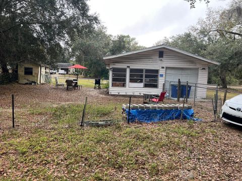 A home in SUMMERFIELD