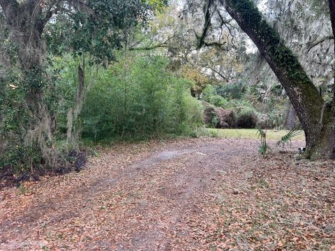 A home in SUMMERFIELD