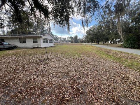 A home in SUMMERFIELD