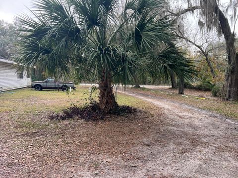 A home in SUMMERFIELD