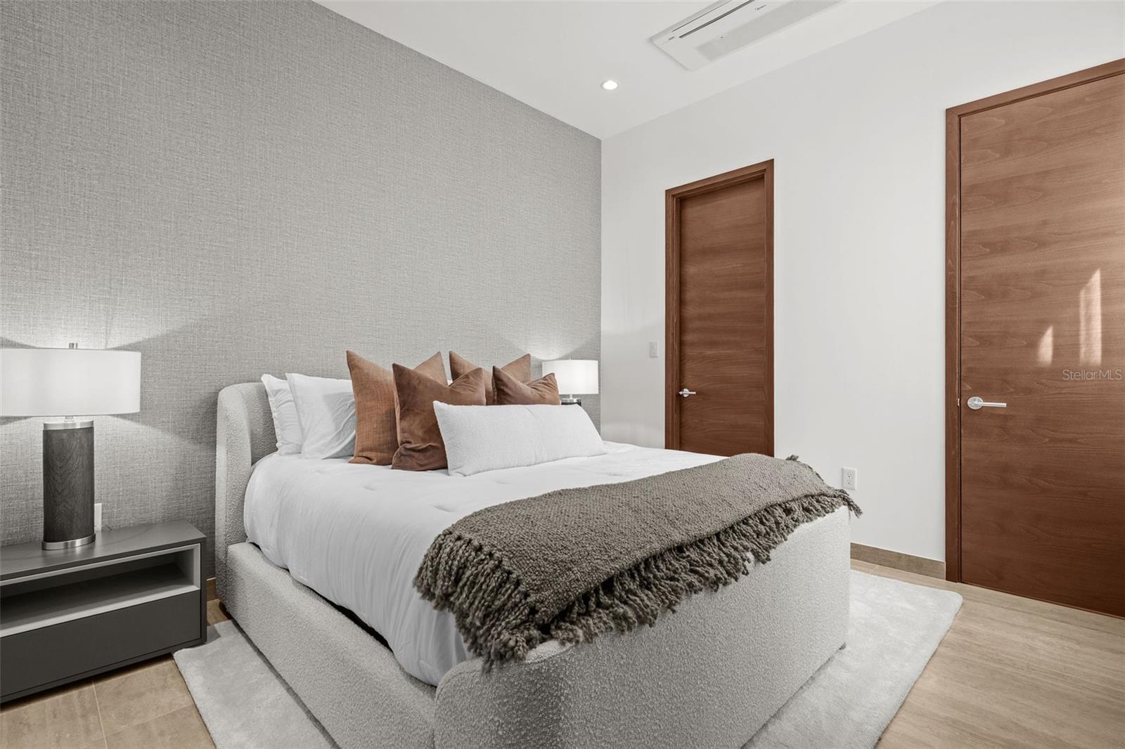 THE ISLES AT DORADO BEACH - Residential