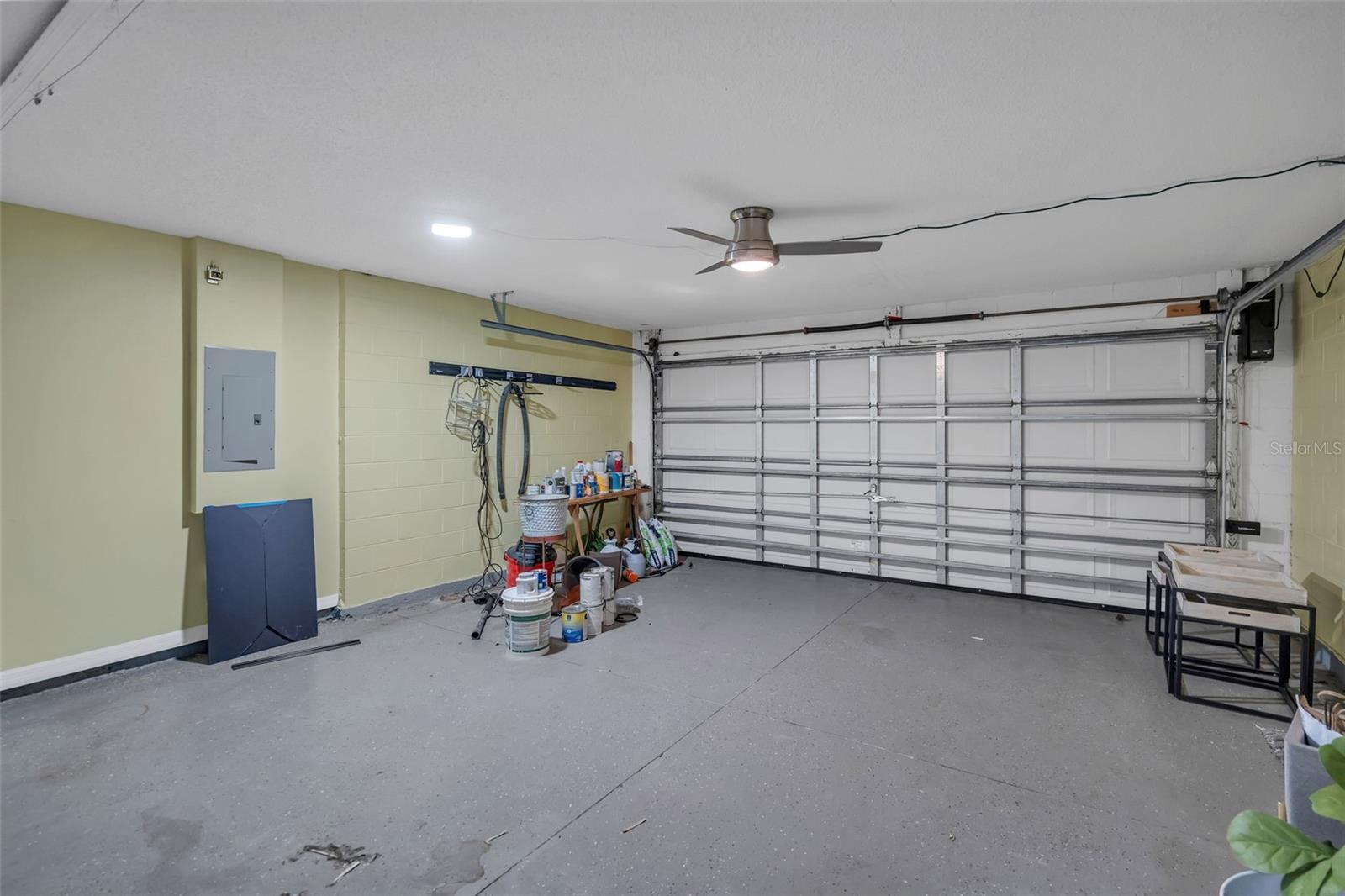 ROLLING HILLS ESTATES - Residential