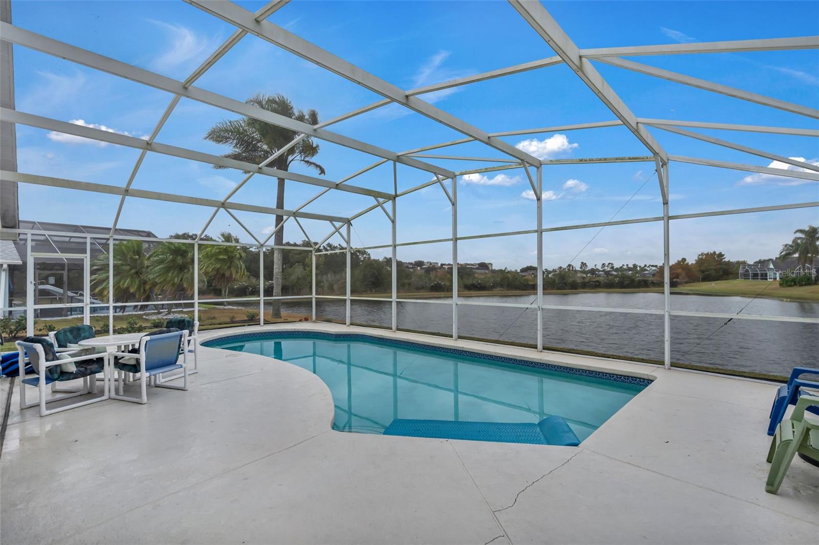 ROLLING HILLS ESTATES - Residential