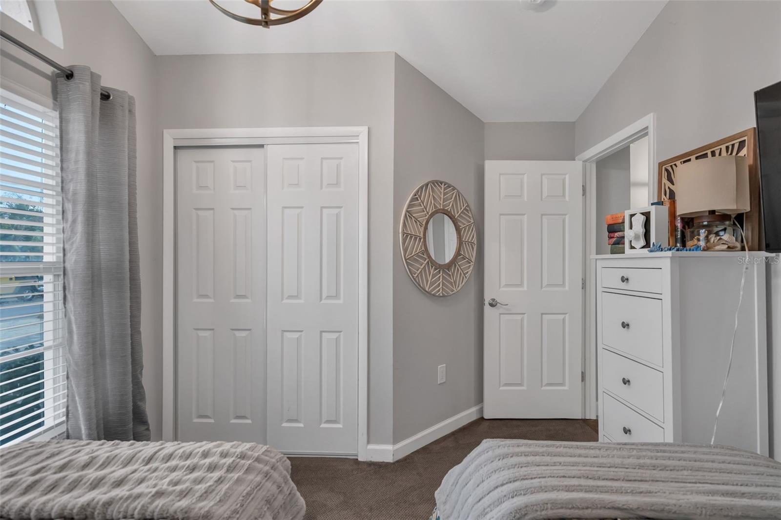 ROLLING HILLS ESTATES - Residential