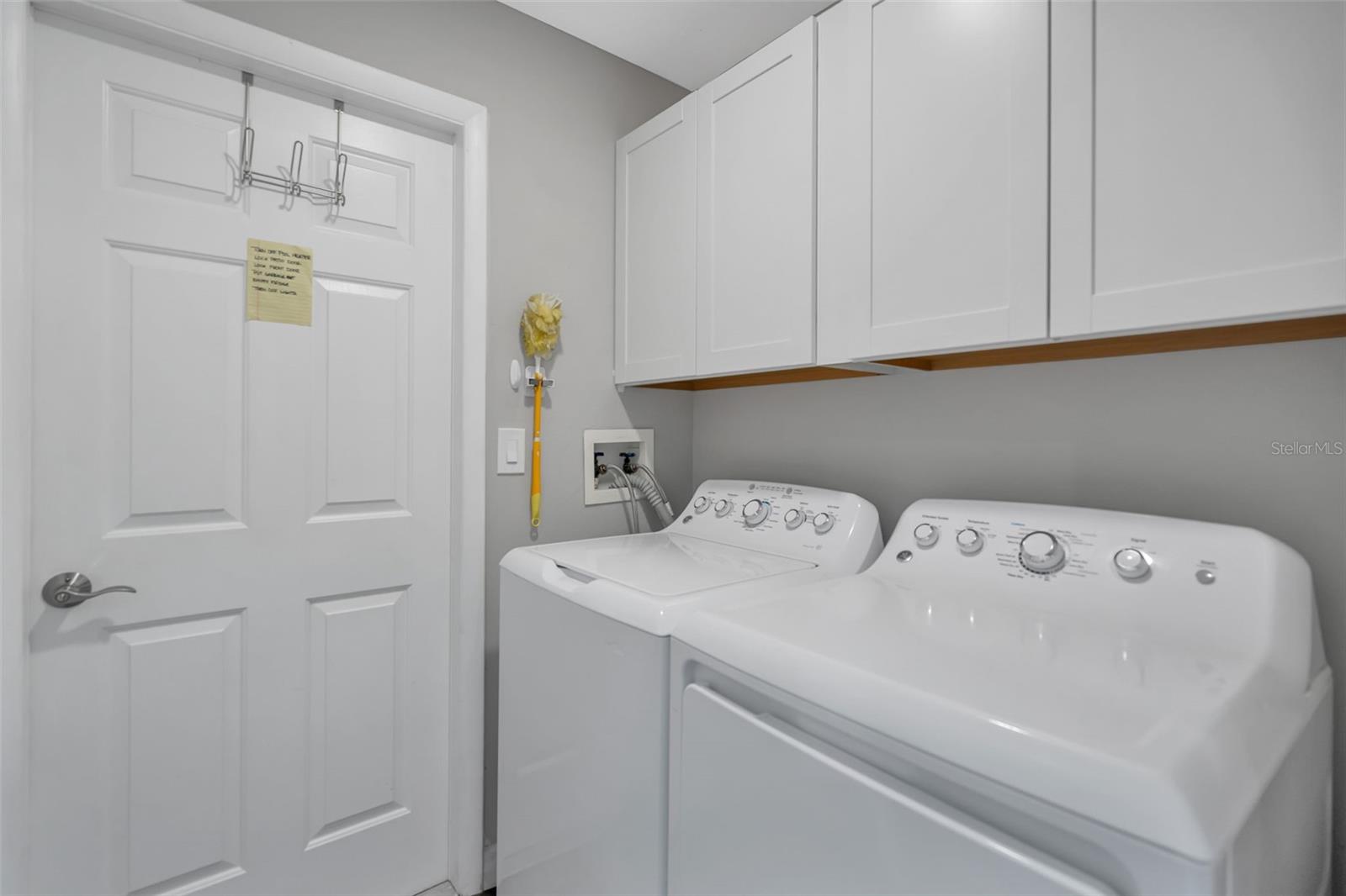 ROLLING HILLS ESTATES - Residential