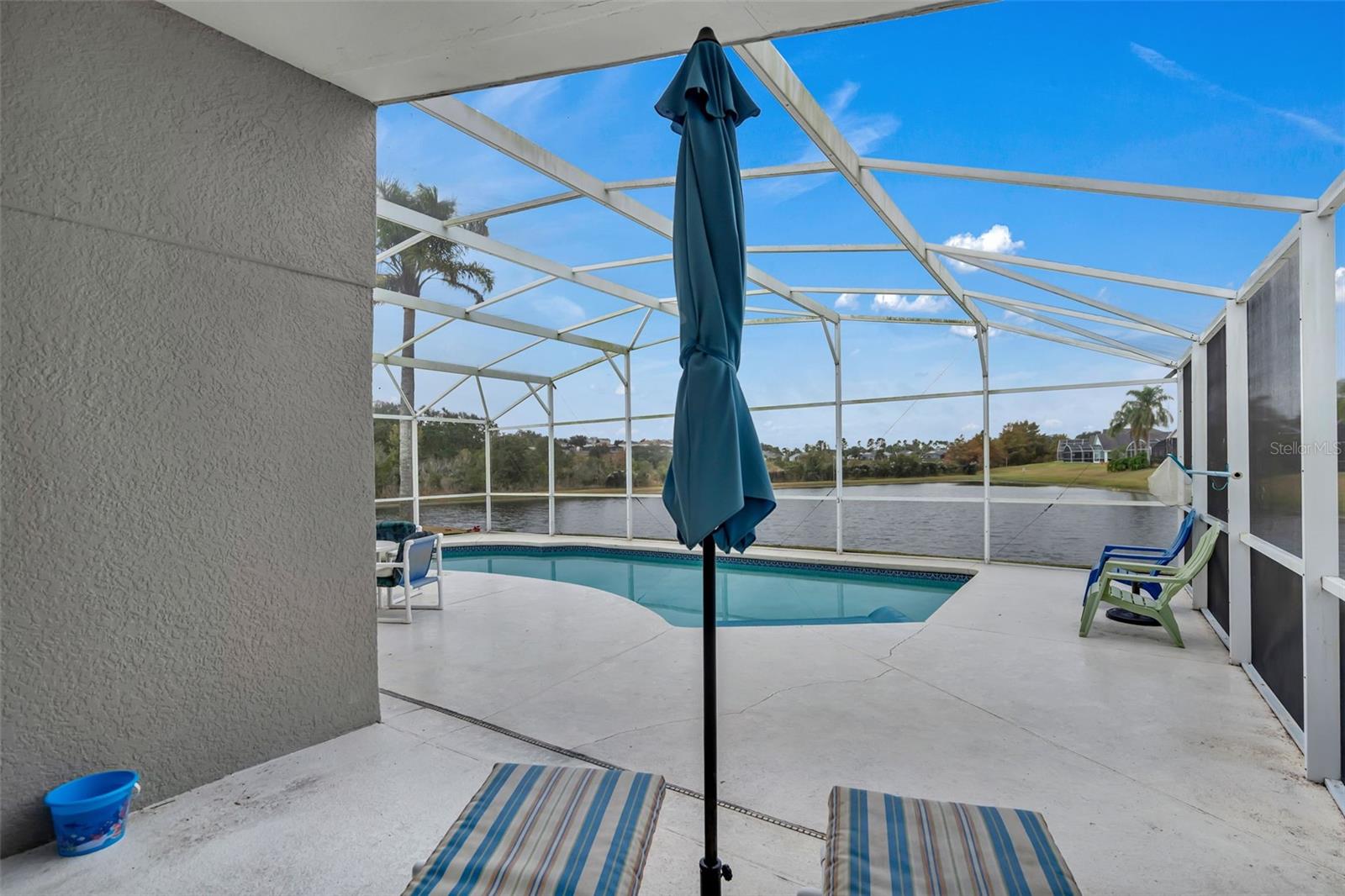 ROLLING HILLS ESTATES - Residential