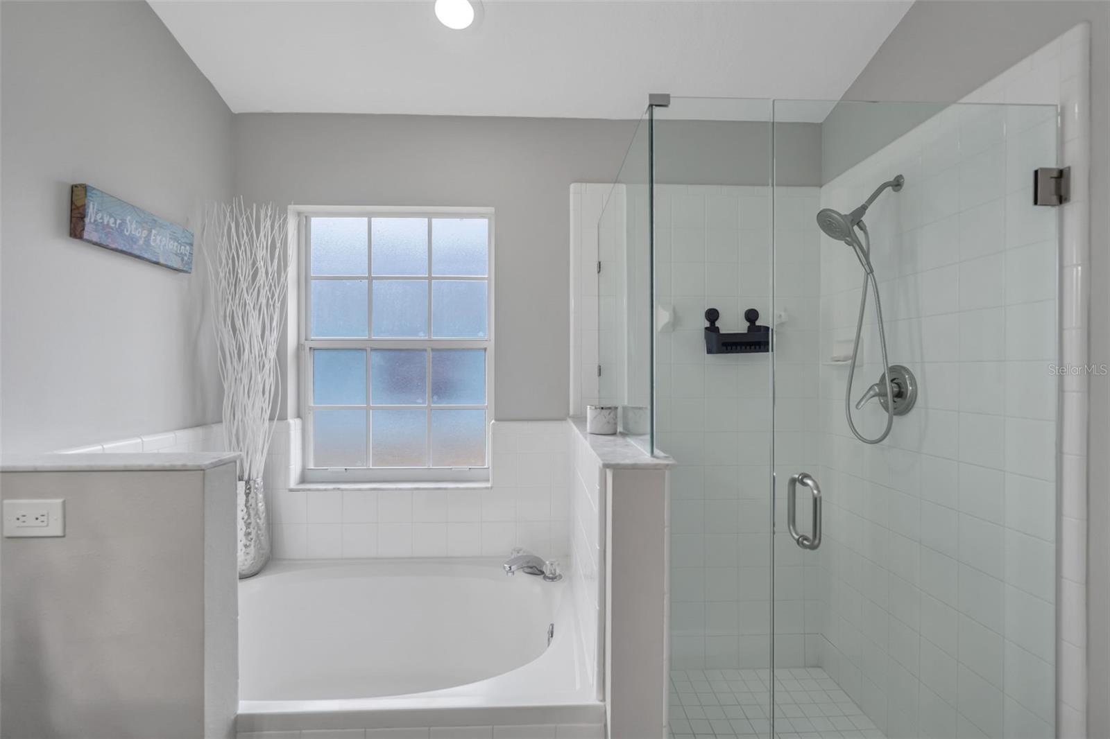 ROLLING HILLS ESTATES - Residential