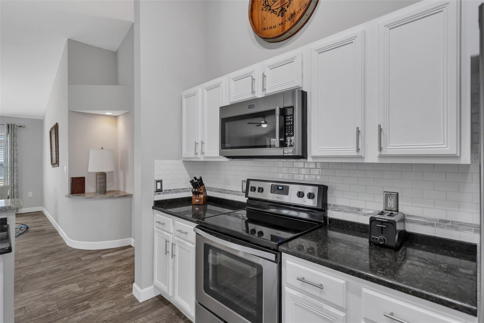 ROLLING HILLS ESTATES - Residential