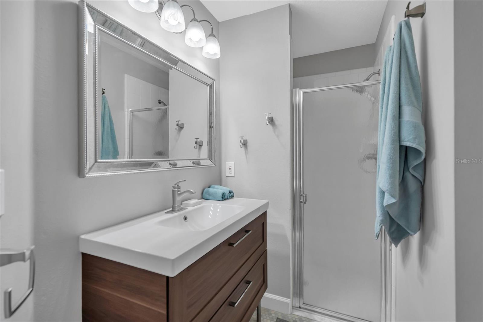 ROLLING HILLS ESTATES - Residential