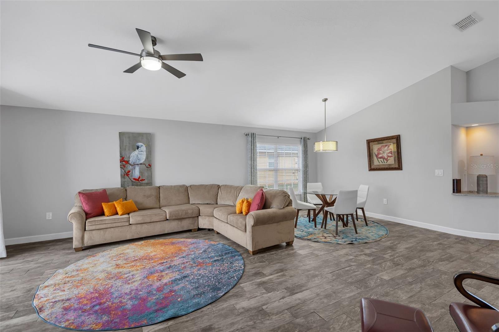 ROLLING HILLS ESTATES - Residential