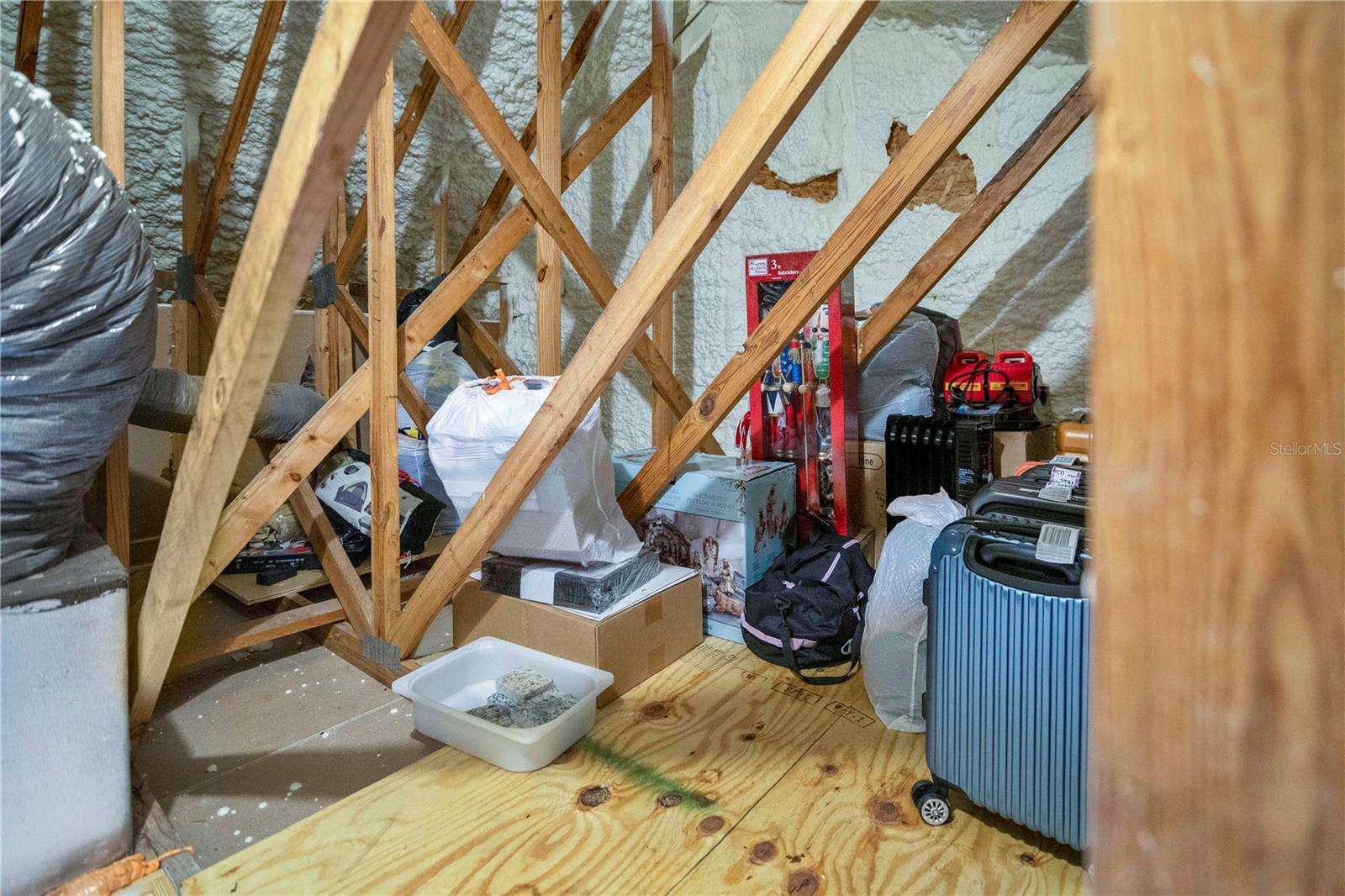 WEKIVA RESERVE UNIT 3 - Residential