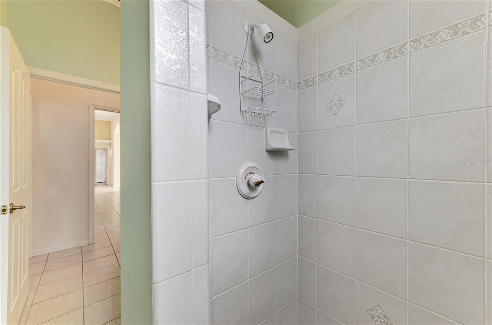 RIVERWOOD - Residential