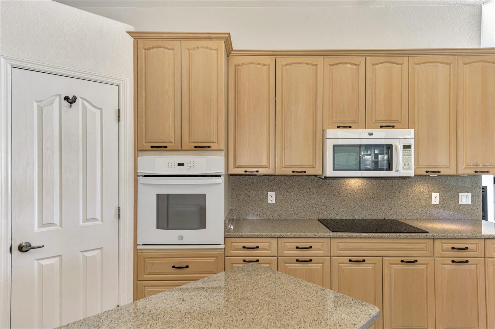 RIVERWOOD - Residential