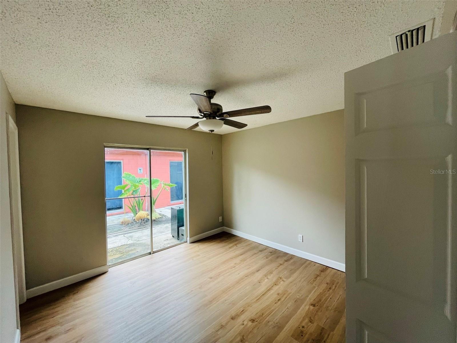 IMPERIAL SOUTHGATE UN 2 - Residential Lease