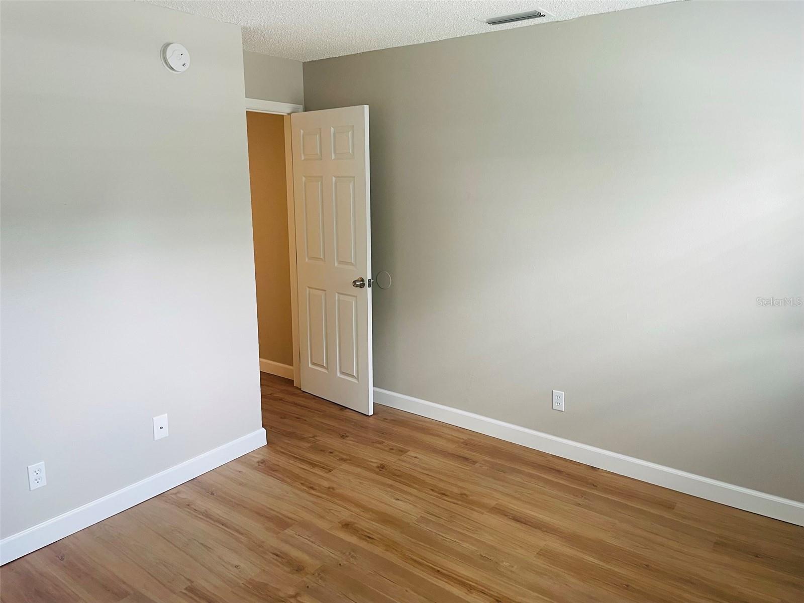 IMPERIAL SOUTHGATE UN 2 - Residential Lease
