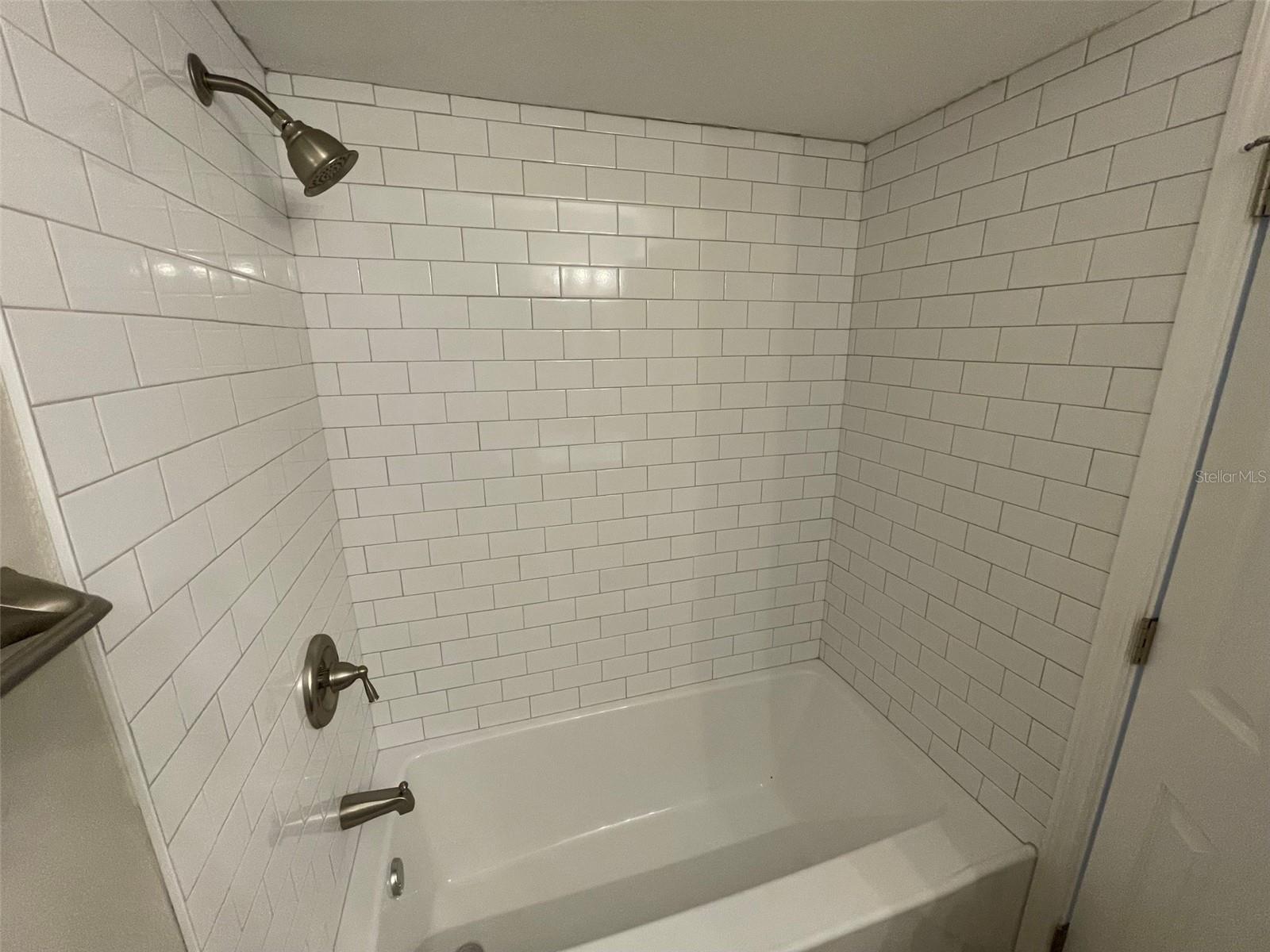 IMPERIAL SOUTHGATE UN 2 - Residential Lease