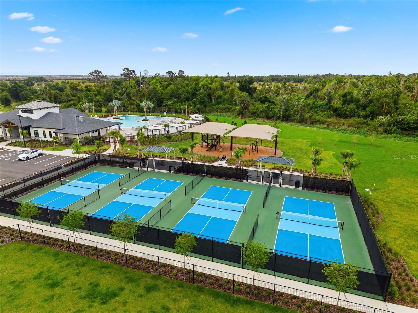 STONEGATE PRESERVE IA - Residential