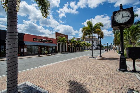 A home in PUNTA GORDA