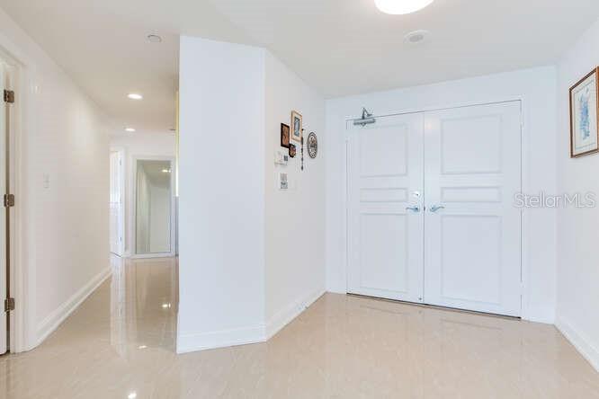 ULTIMAR ONE CONDO - Residential