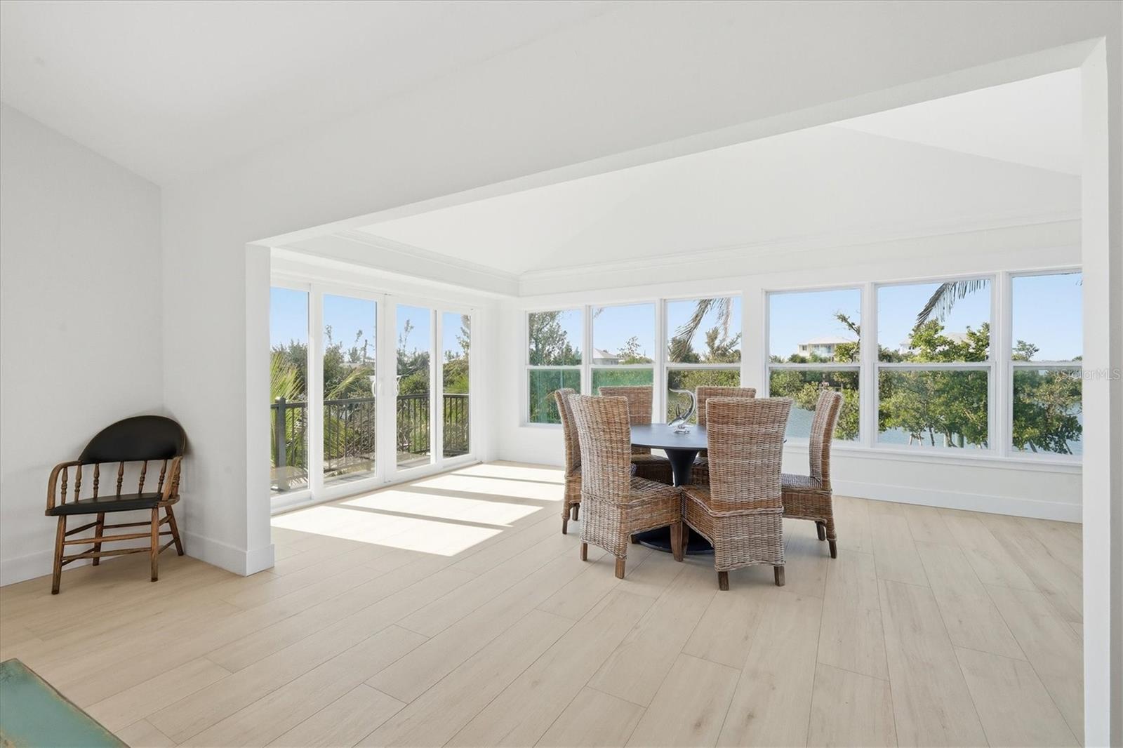 COLONY DON PEDRO PH 04 - Residential