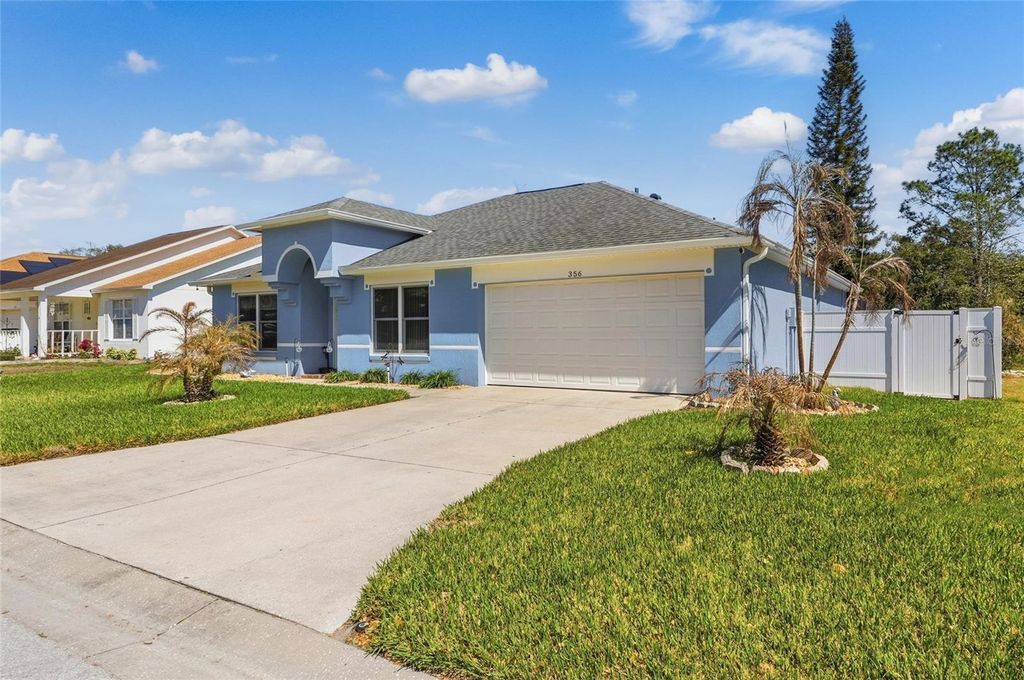 Photo of 356 Sterling Drive, Winter Haven, FL 33884 (MLS # L4959652)