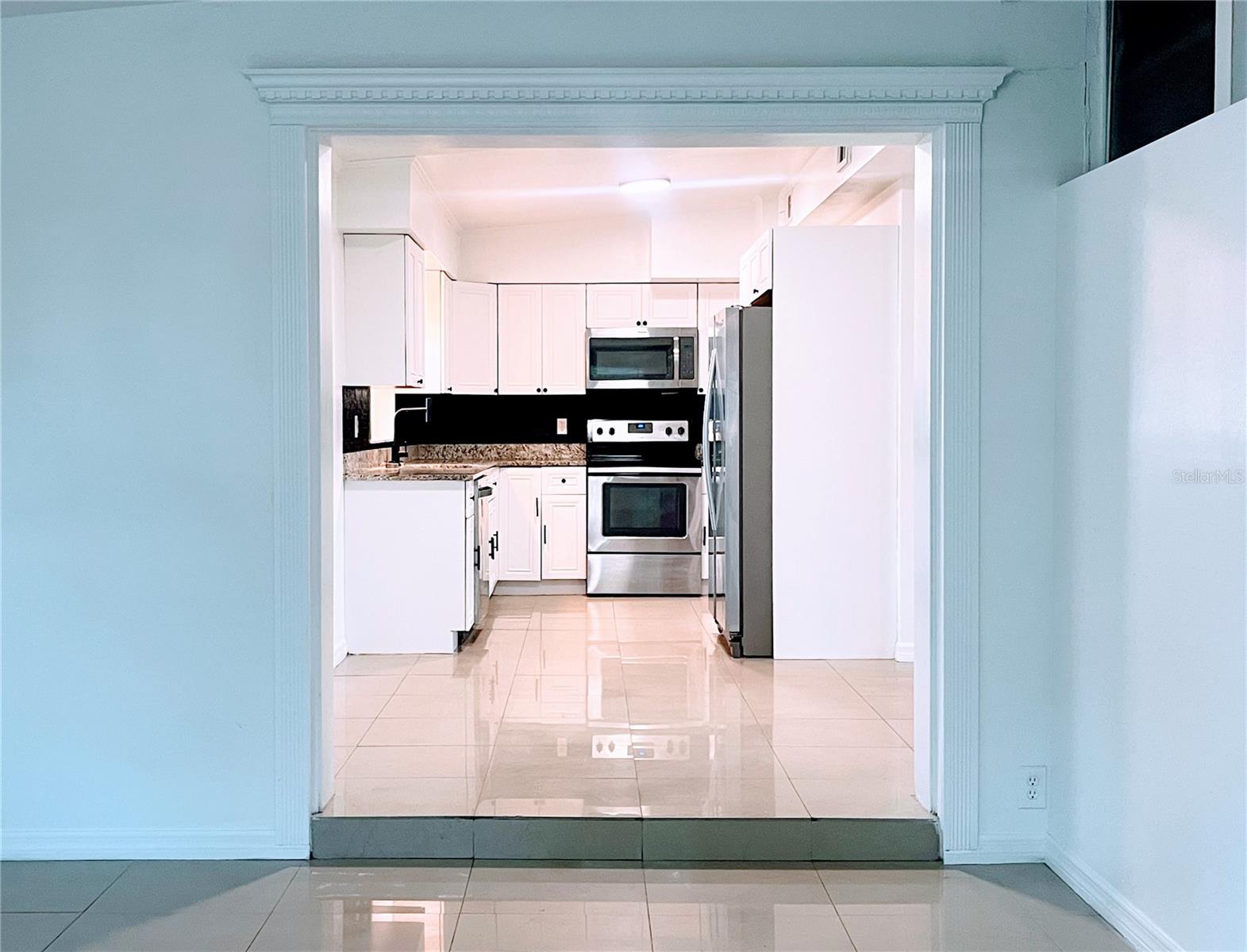 5910 INDIAN HILL ROAD