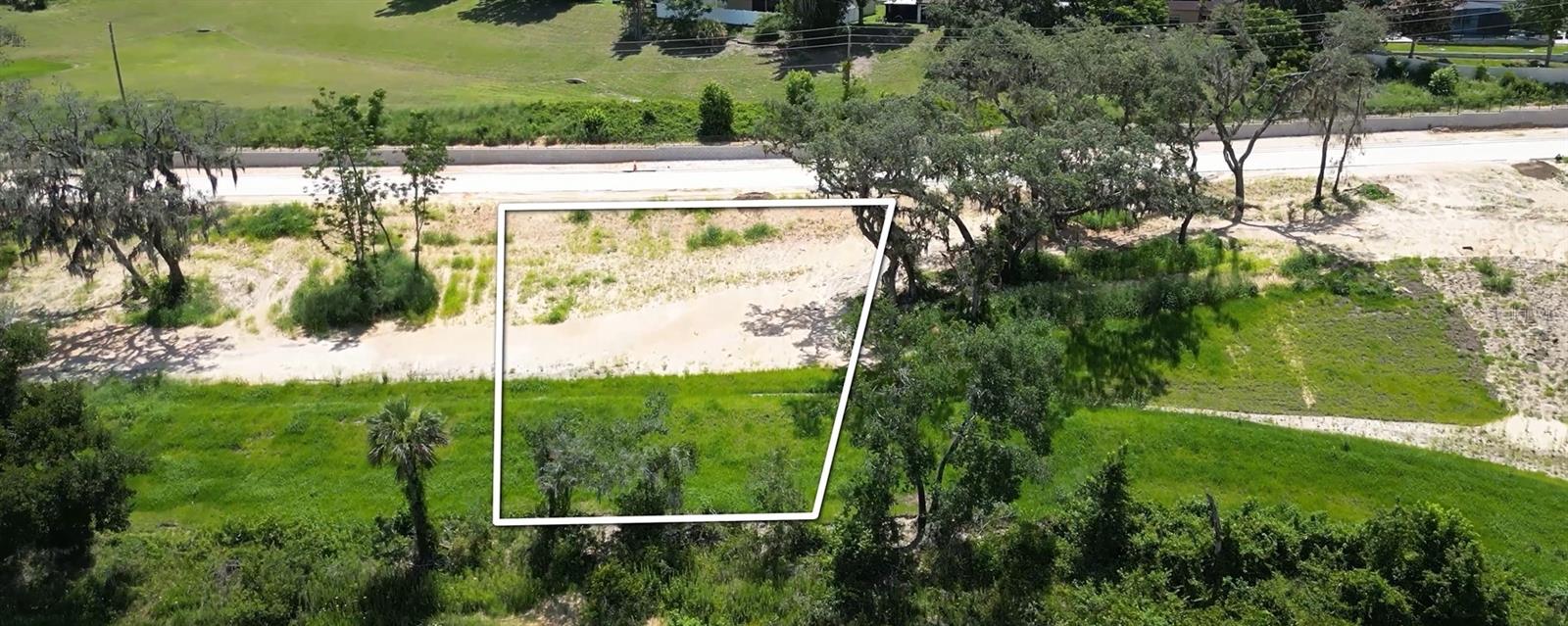 MIRROR LAKE - Residential