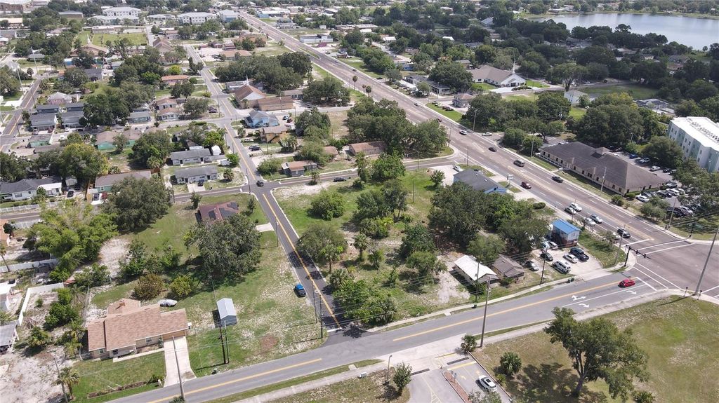 Photo of 1514 2nd Street NW, Winter Haven, FL 33881 (MLS # TB8402832)