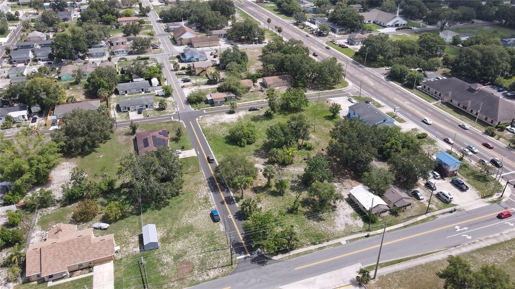 Photo of 1514 2nd Street NW, Winter Haven, FL 33881 (MLS # TB8402832)