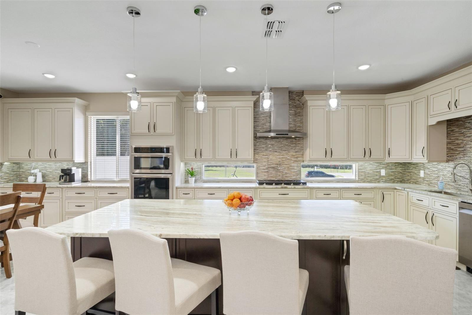 HERITAGE WOODS - Residential