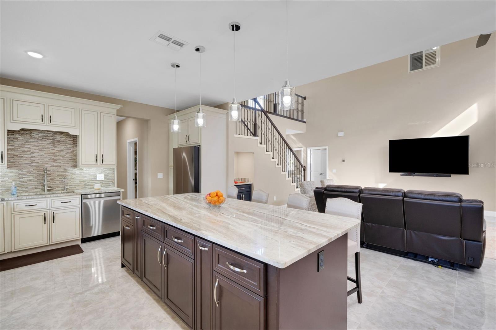 HERITAGE WOODS - Residential