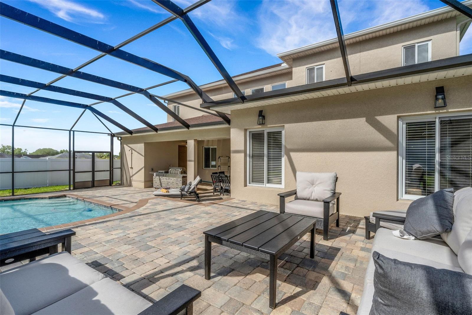 HERITAGE WOODS - Residential