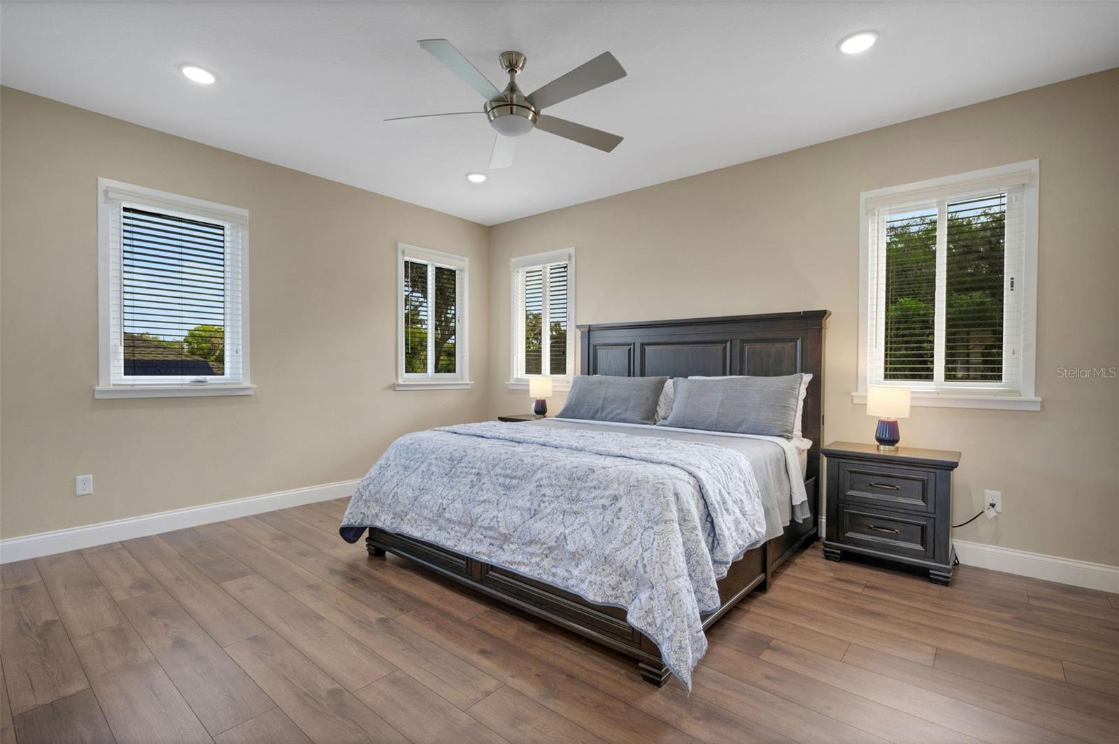 HERITAGE WOODS - Residential